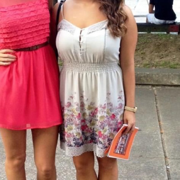 Urban Outfitters Kimchi Blue dress - Picture 7 of 7